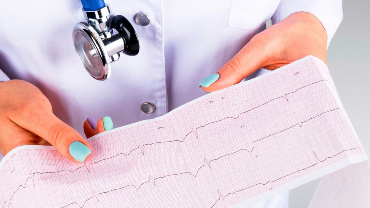 Patients with hypertension need to monitor their heart condition by ECG