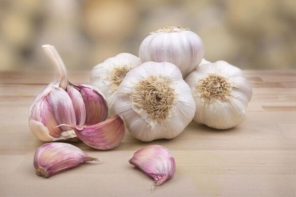 Garlic with hypertension